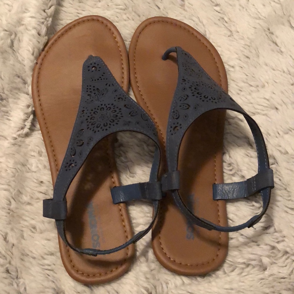 Sonoma strapping sandals